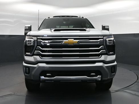 New 2026 Chevrolet Silverado 2500 High Country w/ High Country Premium Package AWD/4WD image 10