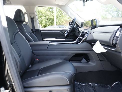 Certified 2026 Nissan Armada SV RWD image 21