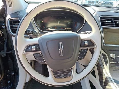 Used 2019 Lincoln Nautilus Black Label AWD/4WD image 11