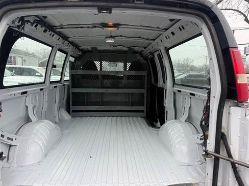 Used 2013 GMC Savana 2500 RWD image 14