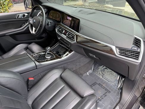 Used 2019 BMW X5 xDrive40i w/ Premium Package 2 image 32