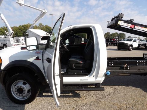 Used 2024 RAM 4500 Tradesman RWD image 25