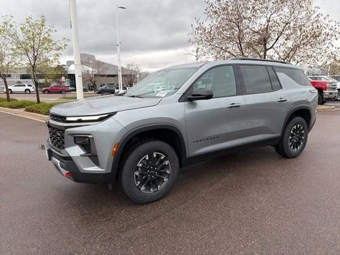 New 2026 Chevrolet Traverse Z71 w/ Enhanced Driving Package AWD/4WD image 3