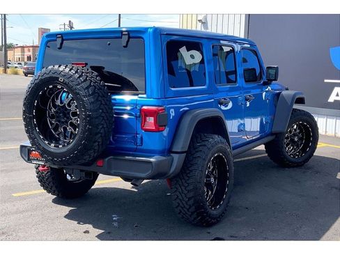 Used 2025 Jeep Wrangler Unlimited Rubicon w/ Convenience Group AWD/4WD image 14