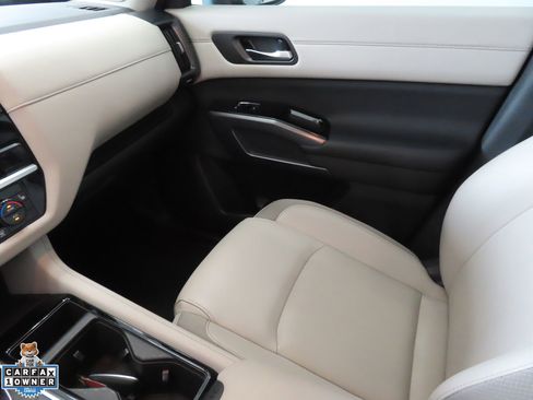 Used 2023 Nissan Pathfinder SL w/ SL Premium Package FWD image 20