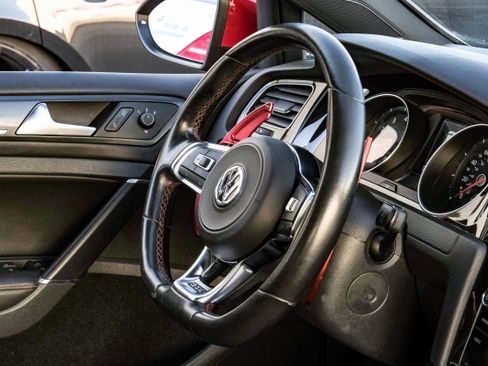 Used 2018 Volkswagen GTI SE w/ SE Leather Package image 12