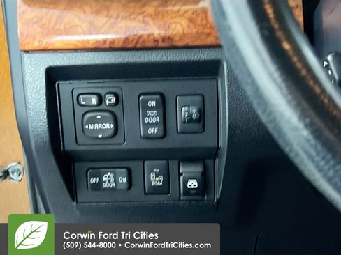 Used 2014 Toyota Tundra 1794 Edition image 19