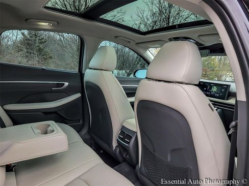 Used 2024 Hyundai Sonata Limited image 32