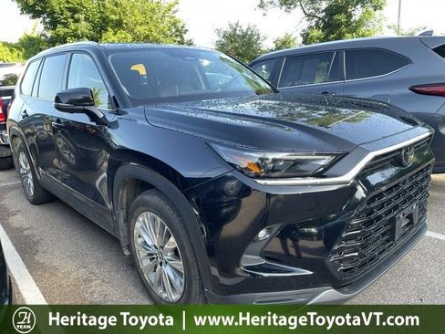 Used 2024 Toyota Grand Highlander AWD image 1