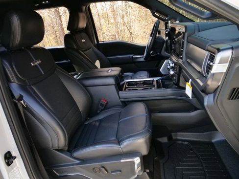 Used 2025 Ford F450 Platinum w/ FX4 Off-Road Package image 51