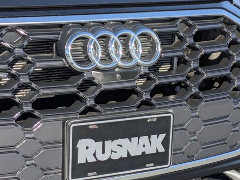 Used 2025 Audi Q5 e Premium Plus w/ Premium Plus Package image 26