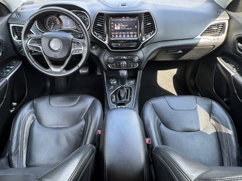 Used 2019 Jeep Cherokee Limited AWD/4WD image 26