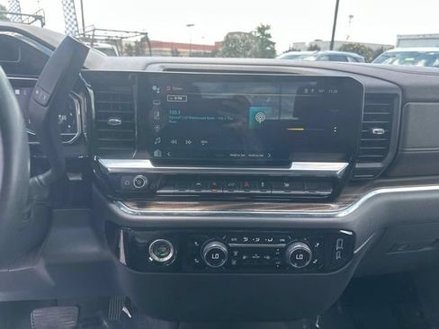 Used 2023 Chevrolet Silverado 1500 LT AWD/4WD image 22