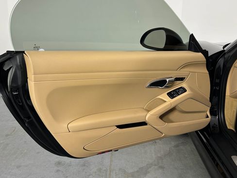 Used 2013 Porsche Boxster RWD image 14