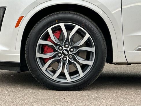 Used 2023 Cadillac XT6 Sport image 28