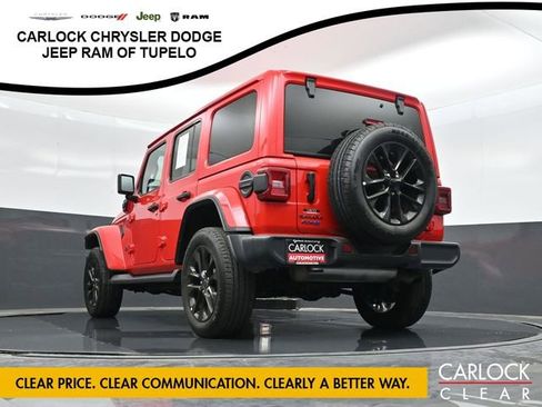 Used 2025 Jeep Wrangler Sahara image 52