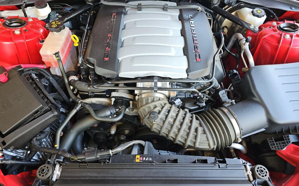Used 2024 Chevrolet Camaro LT RWD image 10