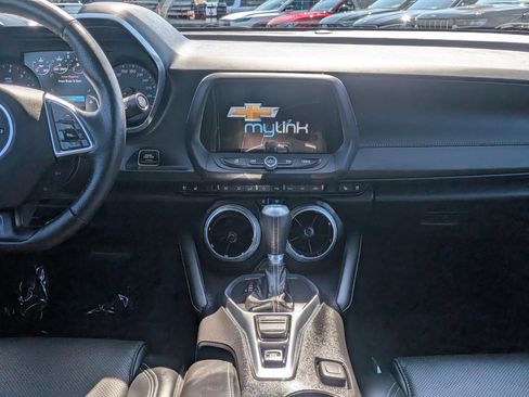 Used 2016 Chevrolet Camaro SS RWD image 8