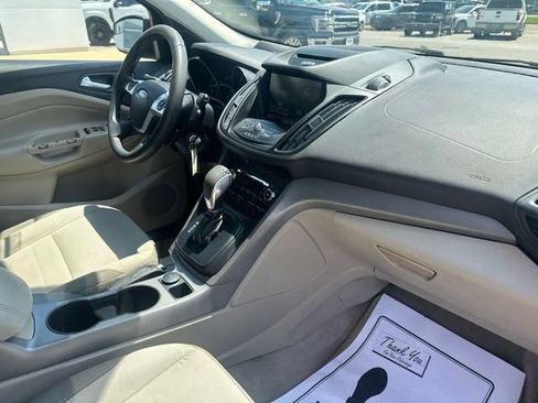 Used 2014 Ford Escape SE w/ Equipment Group 201A FWD image 10