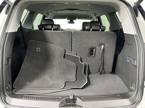 Certified 2023 GMC Acadia SLT w/ Preferred Package image 28