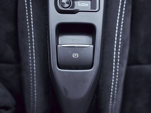 Used 2020 Ford GT Carbon Series RWD image 69