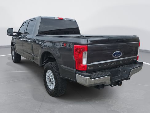 Used 2018 Ford F250 XLT image 7