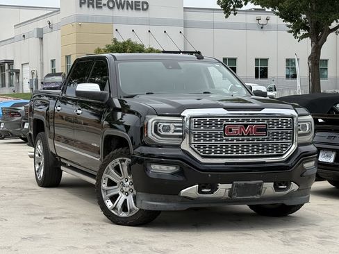 Used 2018 GMC Sierra 1500 Denali w/ Denali Ultimate Package AWD/4WD image 2