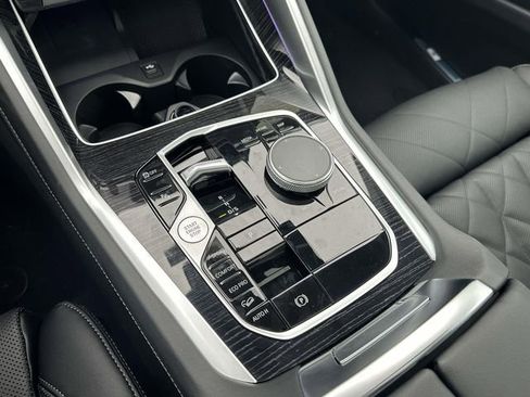 New 2026 BMW X6 xDrive40i w/ Climate Comfort Package image 17