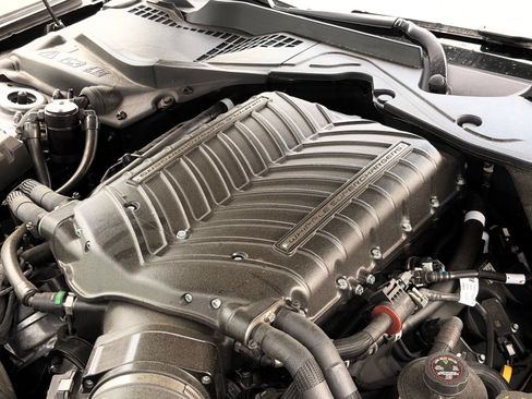 Used 2024 Ford Mustang GT Premium RWD image 4
