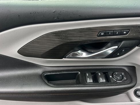 Used 2018 GMC Terrain SLT w/ Preferred Package image 10