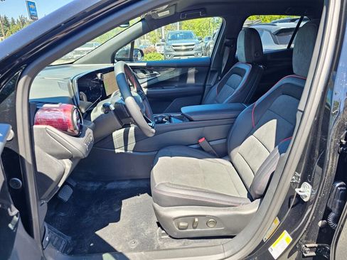 New 2025 Chevrolet Blazer EV RS image 18