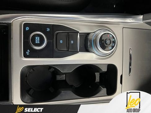 Used 2023 Ford Explorer XLT w/ Equipment Group 202A AWD/4WD image 17