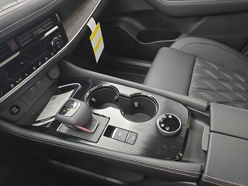 New 2026 Nissan Rogue Platinum AWD/4WD image 25