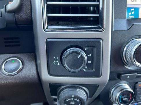 Used 2018 Ford F150 King Ranch w/ Equipment Group 601A Luxury AWD/4WD image 21
