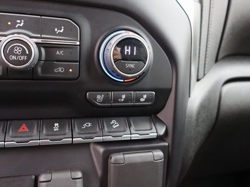 Used 2023 Chevrolet Silverado 3500 LTZ w/ LTZ Convenience Package image 12