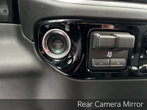 Used 2025 Chevrolet Silverado 1500 LTZ image 23