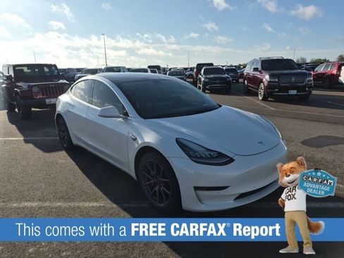 Used 2020 Tesla Model 3 Standard Range Plus RWD image 2