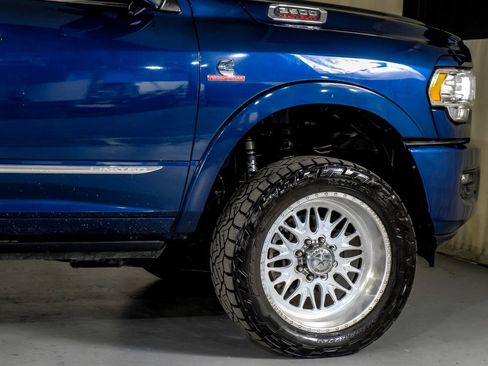 Used 2022 RAM 2500 Limited image 8