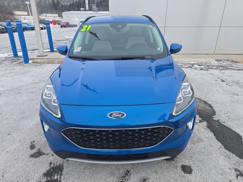 Used 2021 Ford Escape Titanium image 9