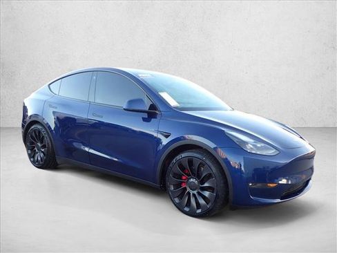 Used 2023 Tesla Model Y Performance image 6