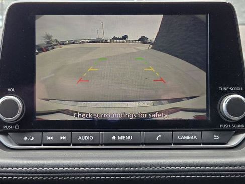 Certified 2023 Nissan Rogue SV FWD image 19