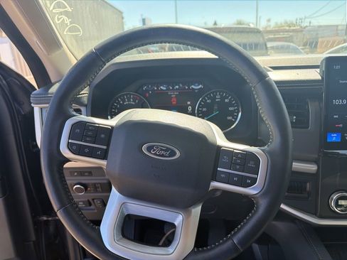 Used 2024 Ford Expedition Max XLT image 35