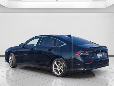 Certified 2023 Honda Accord EX image 7