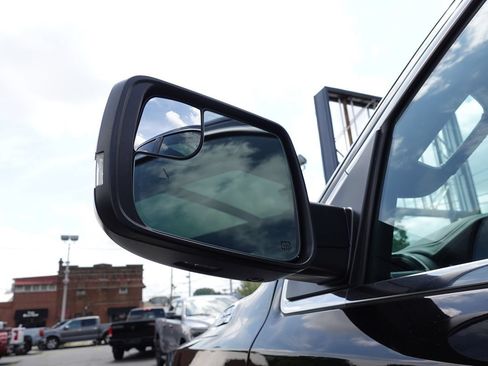 Used 2019 RAM 1500 Limited AWD/4WD image 12