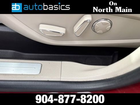 Used 2018 Lincoln MKC Select w/ Select Plus Package image 22