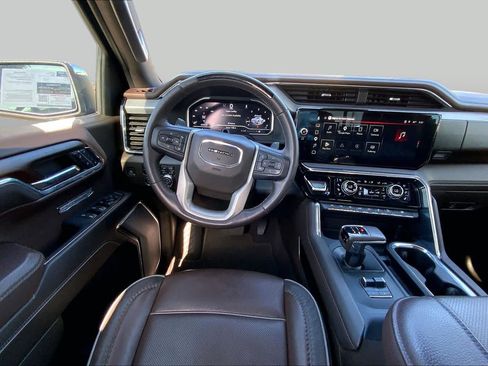 Used 2024 GMC Sierra 1500 Denali AWD/4WD image 6