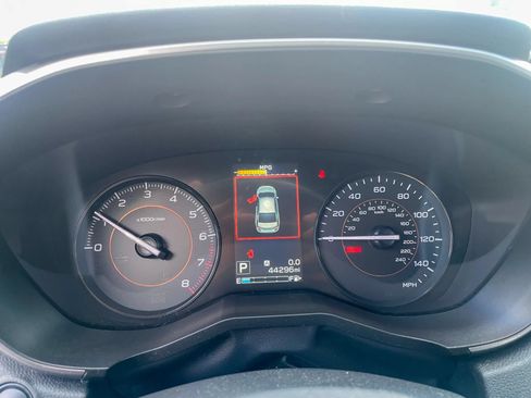 Used 2019 Subaru Crosstrek 2.0i Premium AWD/4WD image 18