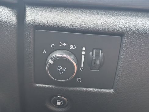 Used 2020 Jeep Grand Cherokee Altitude RWD image 13
