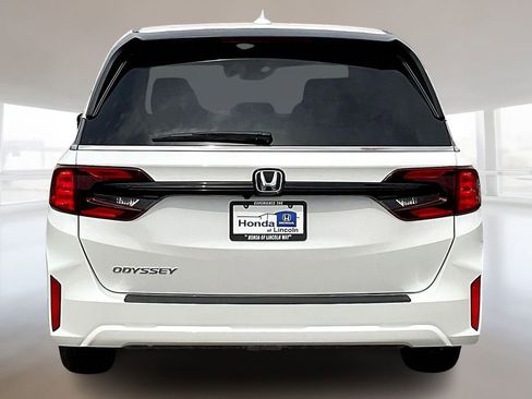 New 2026 Honda Odyssey EX-L image 4