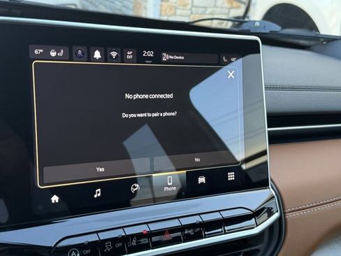 Used 2024 Jeep Compass Limited image 24